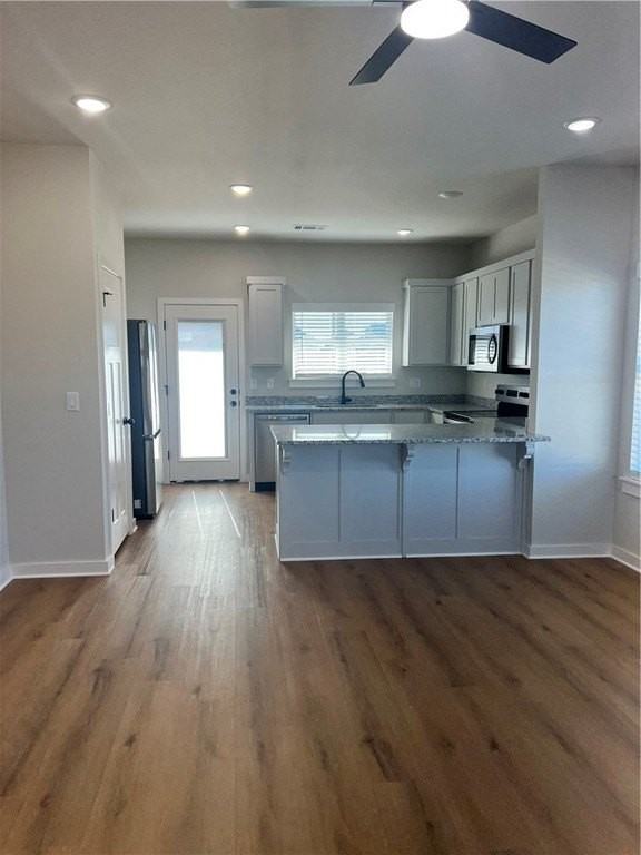 602 Cosmos Street - Photo 4 of 16