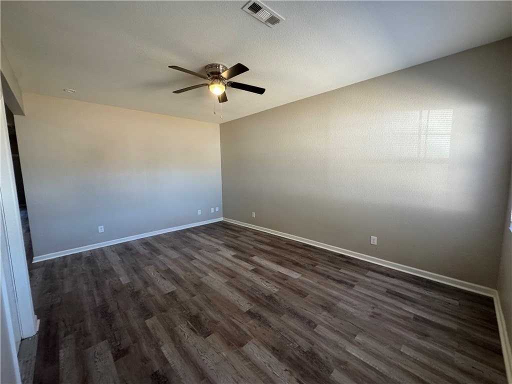 503 N 7th St - Photo 2 of 11