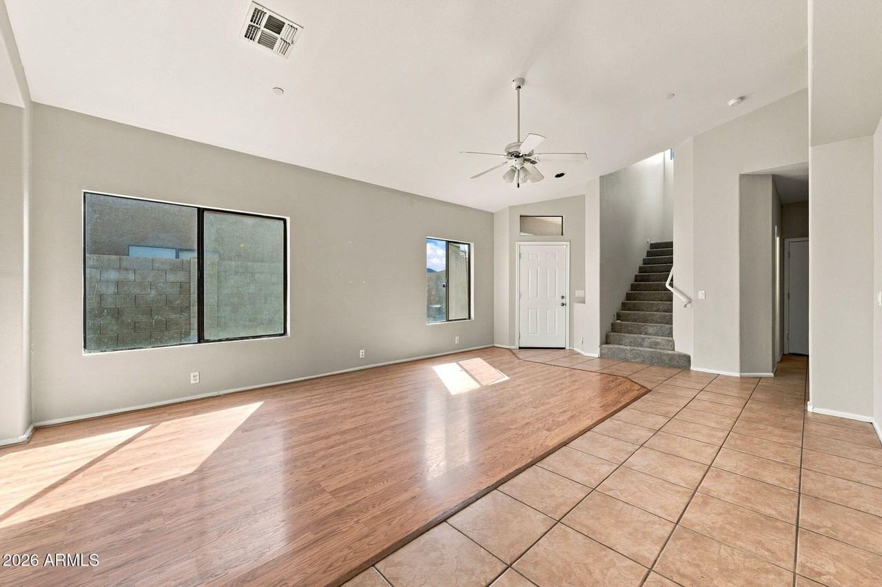 8776 W Cherry Hills Dr - Photo 2 of 18