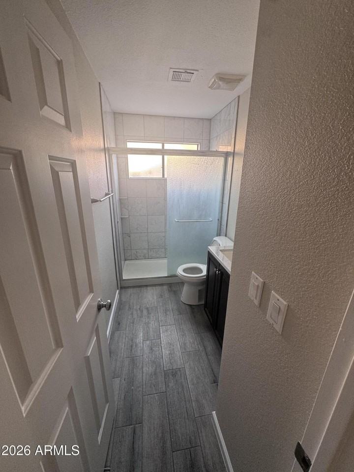 11127 E Clinton St - Photo 6 of 33