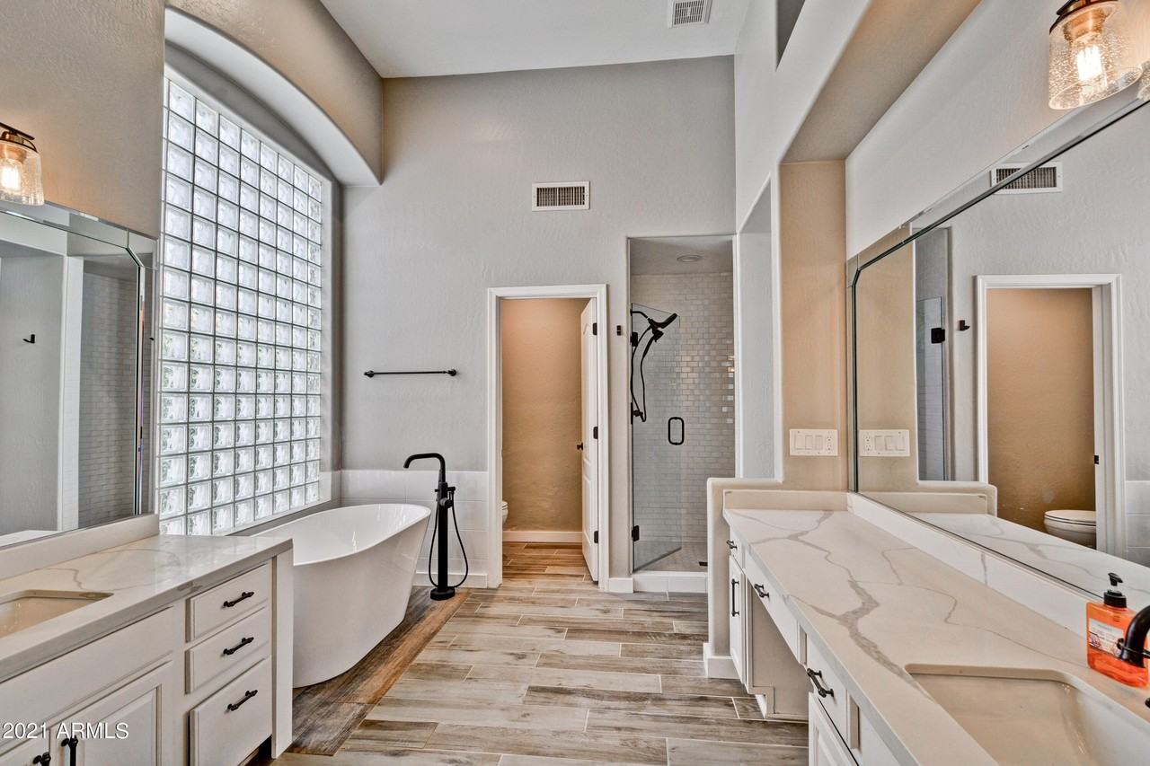 13059 E Poinsettia Dr - Photo 3 of 47