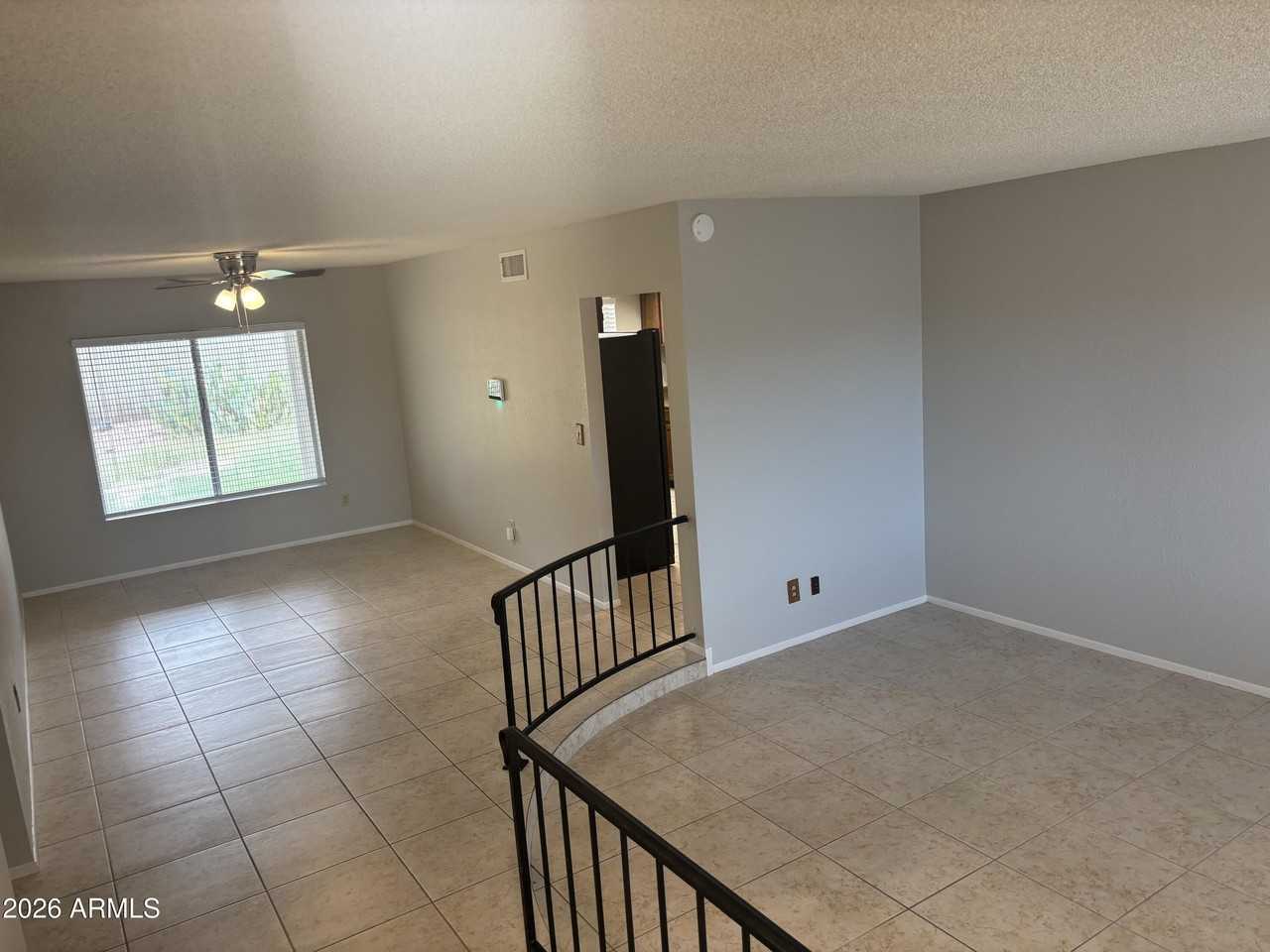 1237 W Ellis St - Photo 3 of 22