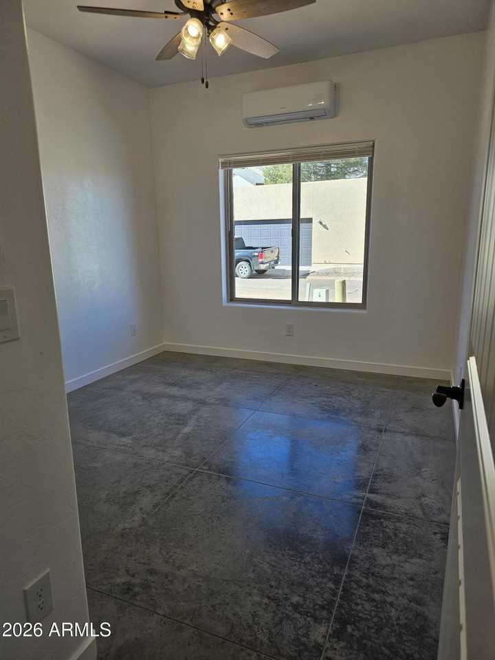 2206 Las Brisas Way - Photo 7 of 10