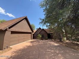 featured image of 2505 E Elk Run Ct