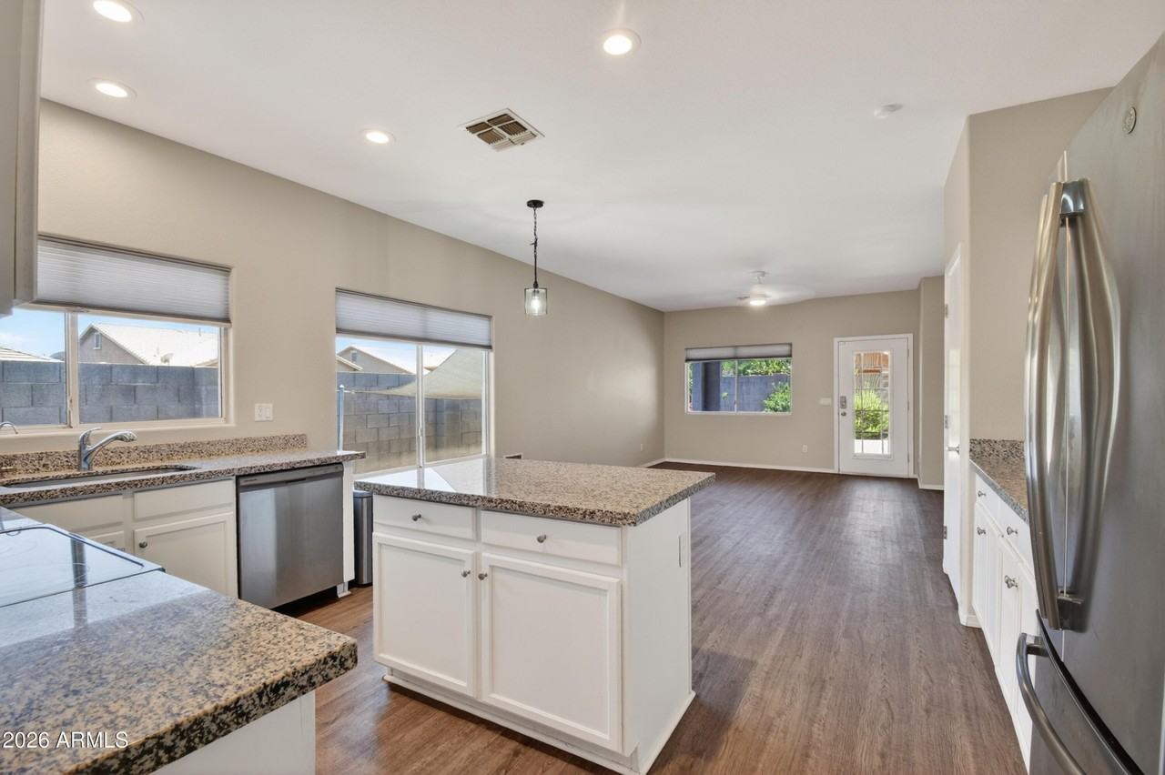3680 S Joshua Tree Ln - Photo 6 of 50