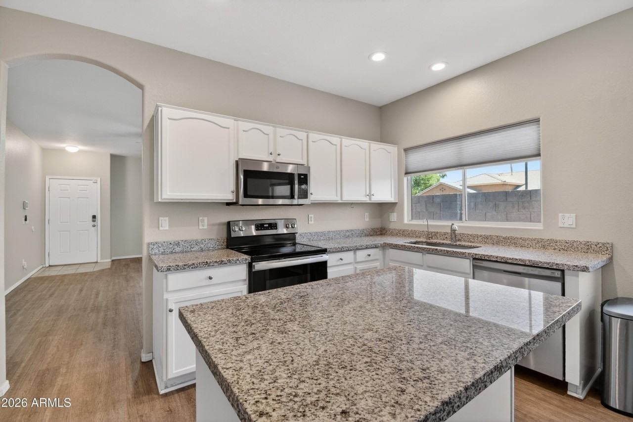 3680 S Joshua Tree Ln - Photo 7 of 50