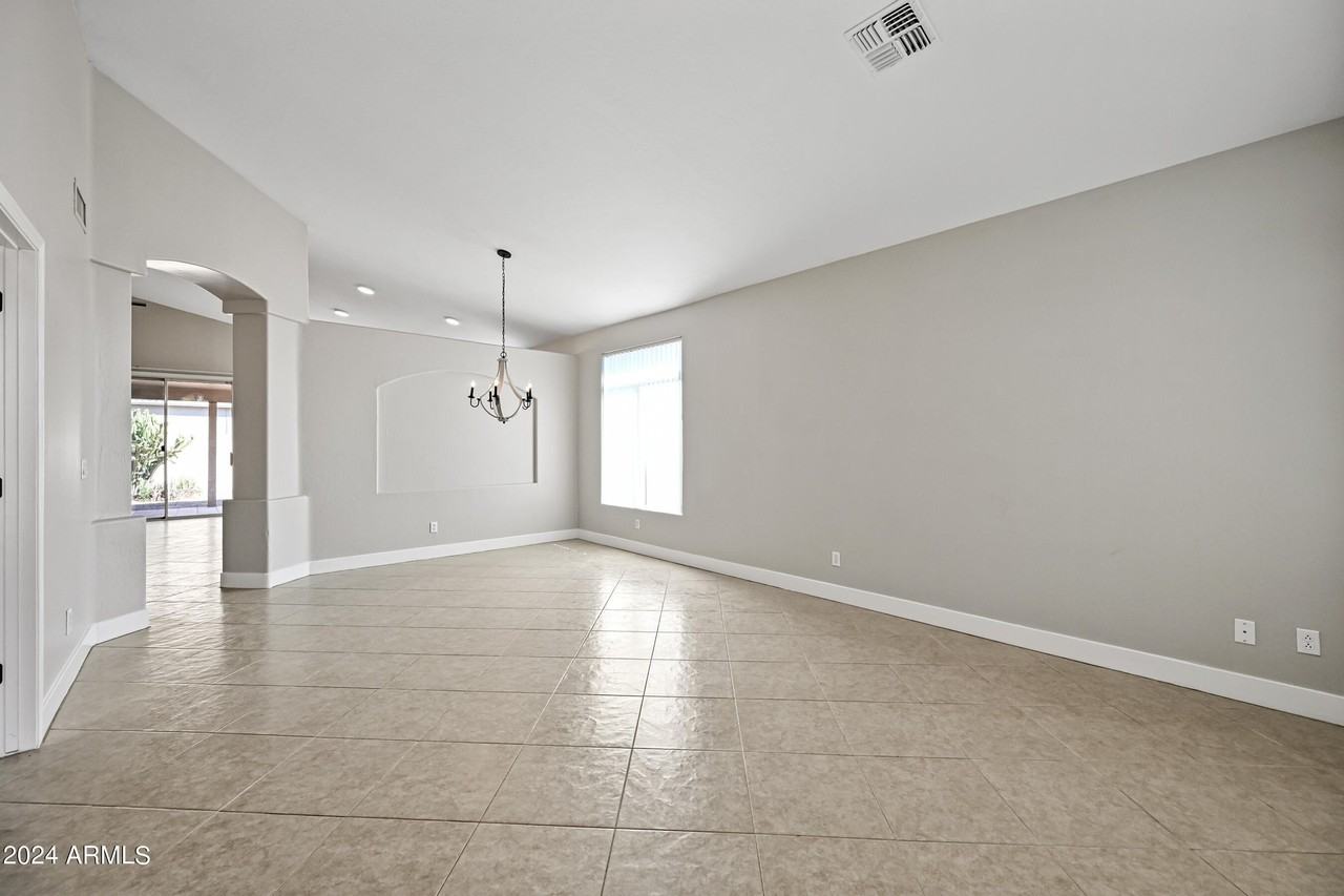 2463 N 138th Ave - Photo 3 of 30