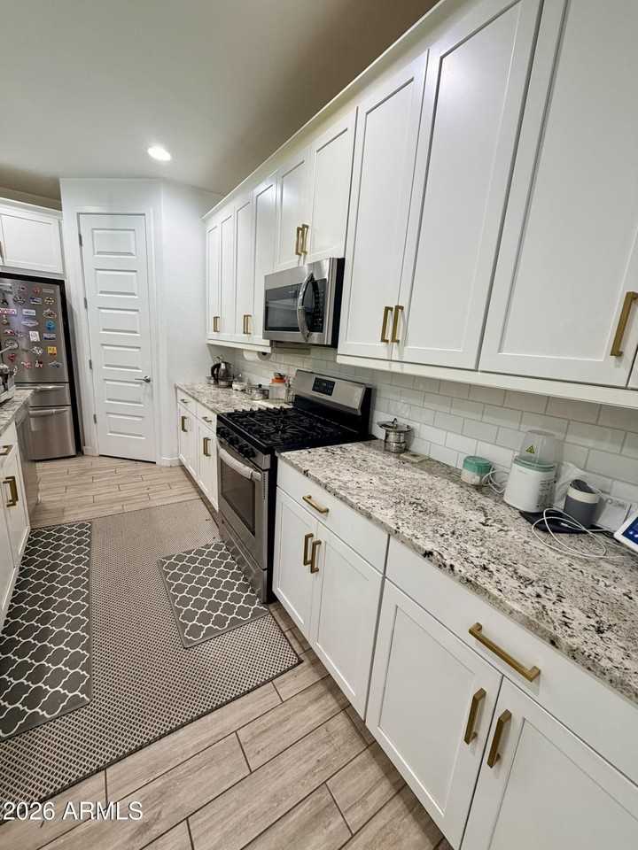 2459 E Athena Ave - Photo 4 of 22