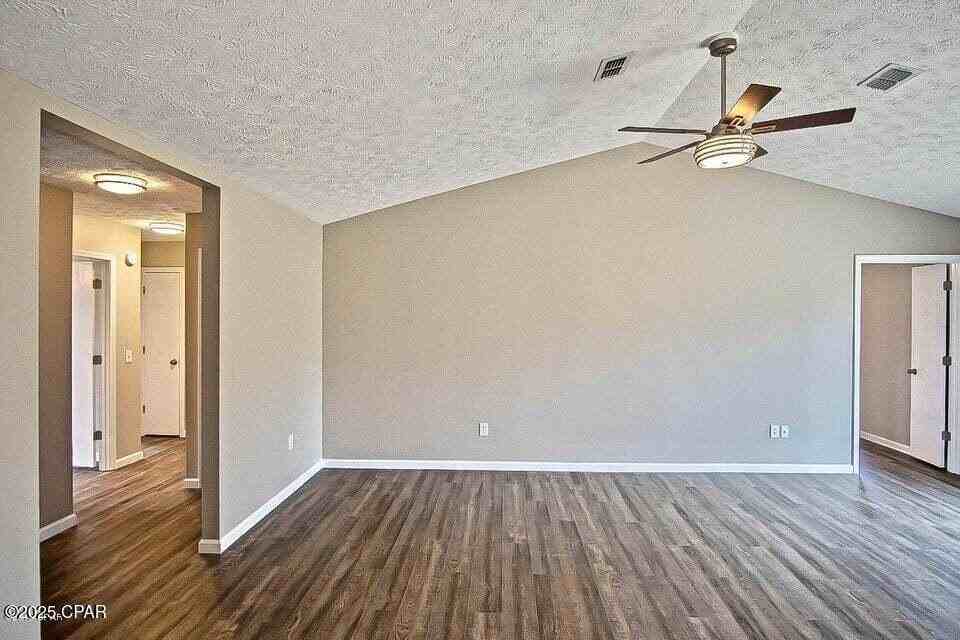 124 Abigail Ln - Photo 2 of 13
