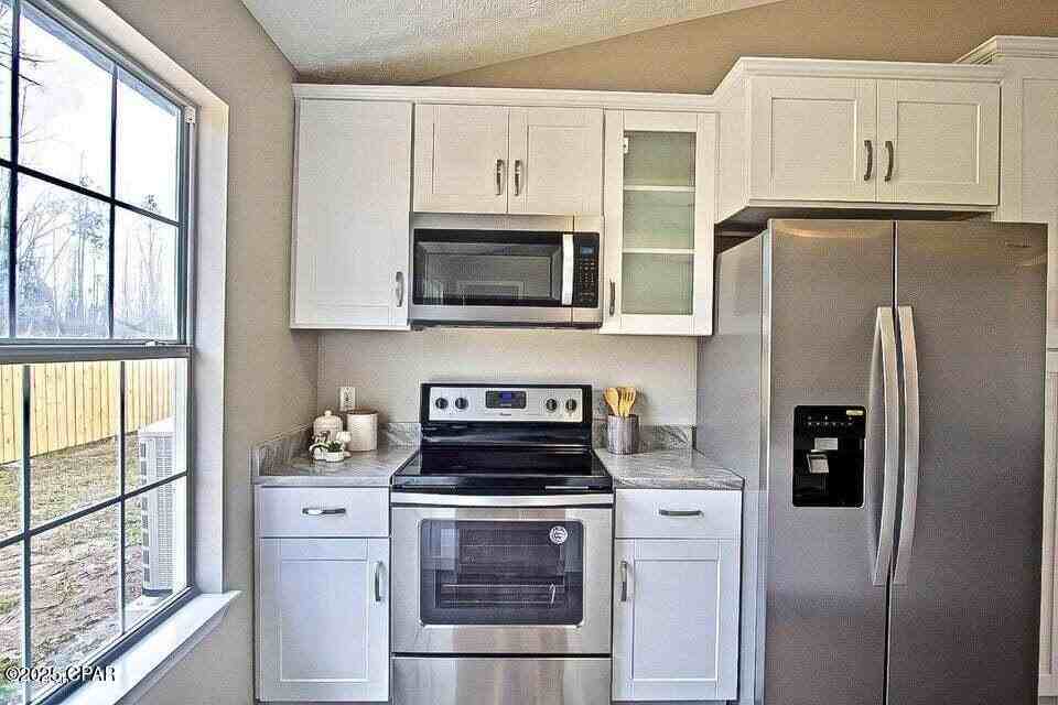 124 Abigail Ln - Photo 7 of 13