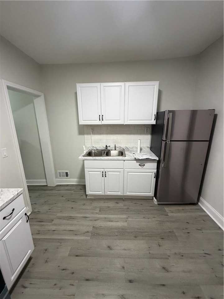 306 Fulton St #B - Photo 4 of 7