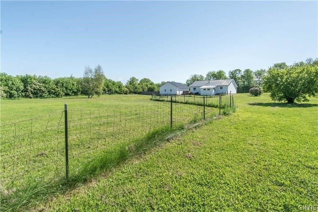 24511 Plank Rd - Photo 7 of 25