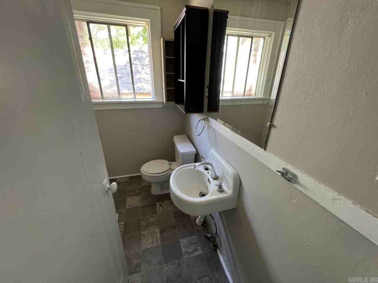 715 Wright Ave - Photo 4 of 4