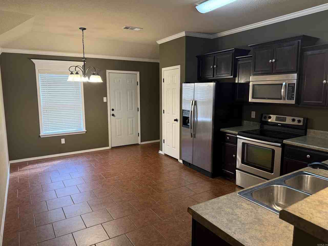 12504 Faulkner Crossing Dr - Photo 3 of 15