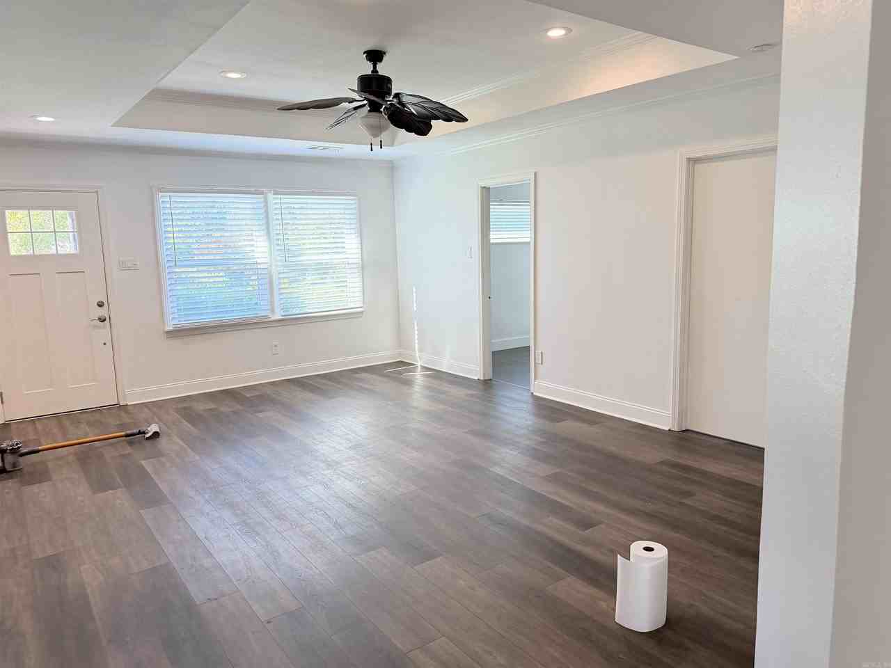 8416 Leatrice Dr - Photo 4 of 20