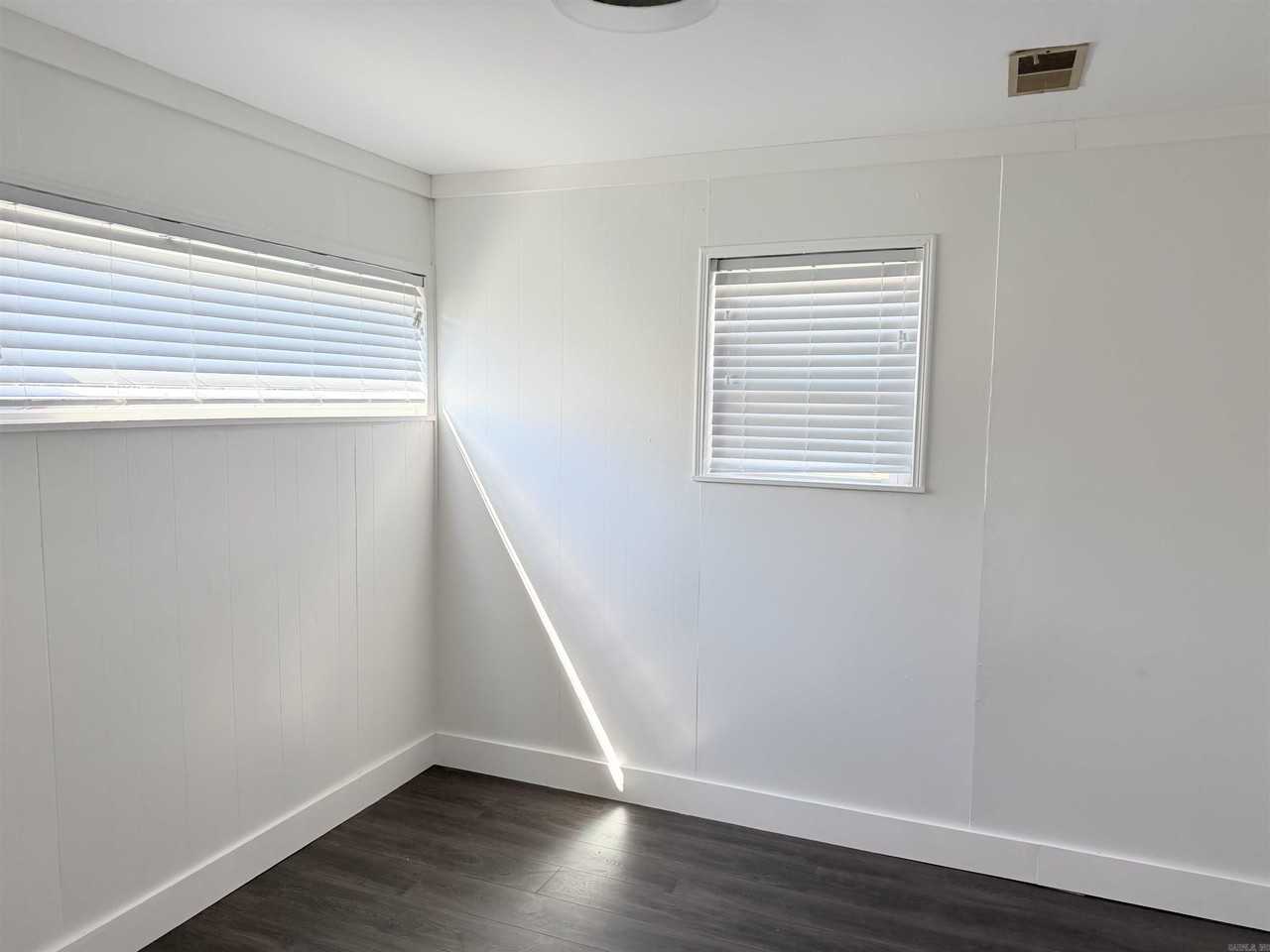 8416 Leatrice Dr - Photo 6 of 20