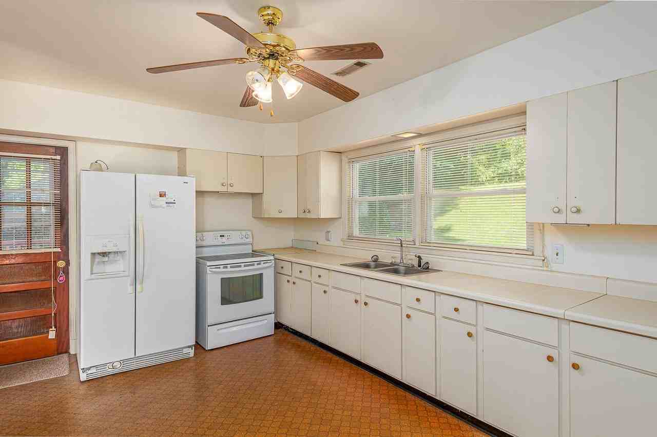 1619 S Seminole Dr - Photo 7 of 25