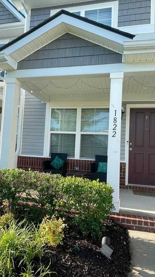 1822 Riverbirch Lane - Photo 6 of 12