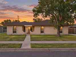 featured image of 4702 Coventry Ln