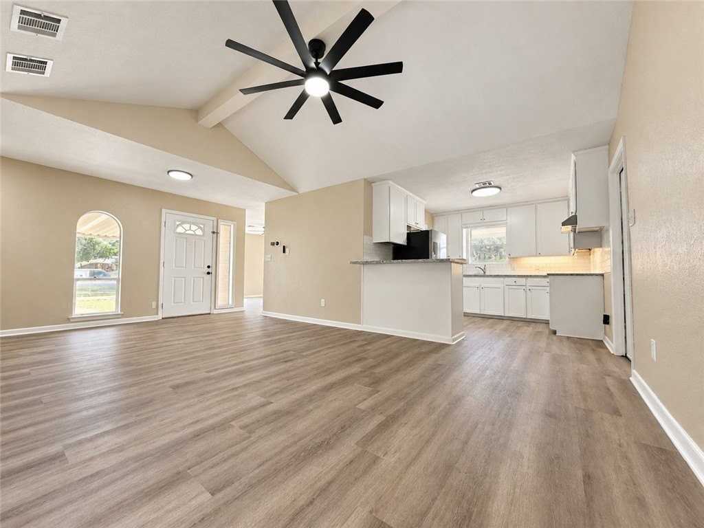 4702 Coventry Ln - Photo 2 of 17