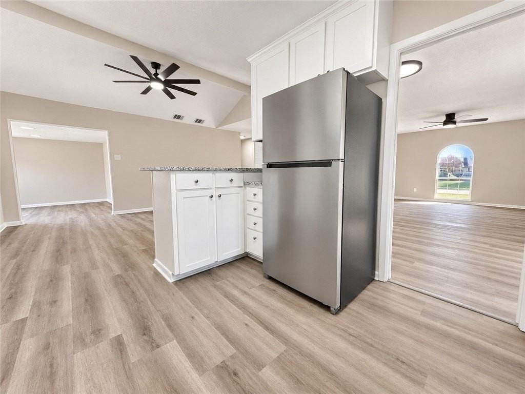 4702 Coventry Ln - Photo 5 of 17