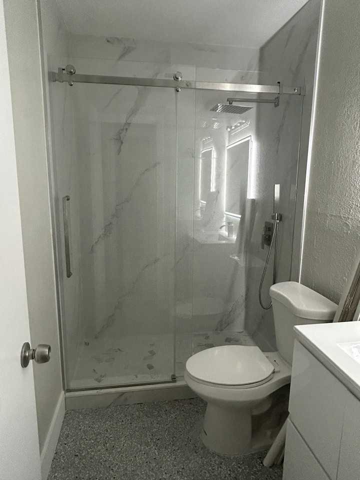3631 Southwest 27th Street, Unit 3 - Photo 7 of 15