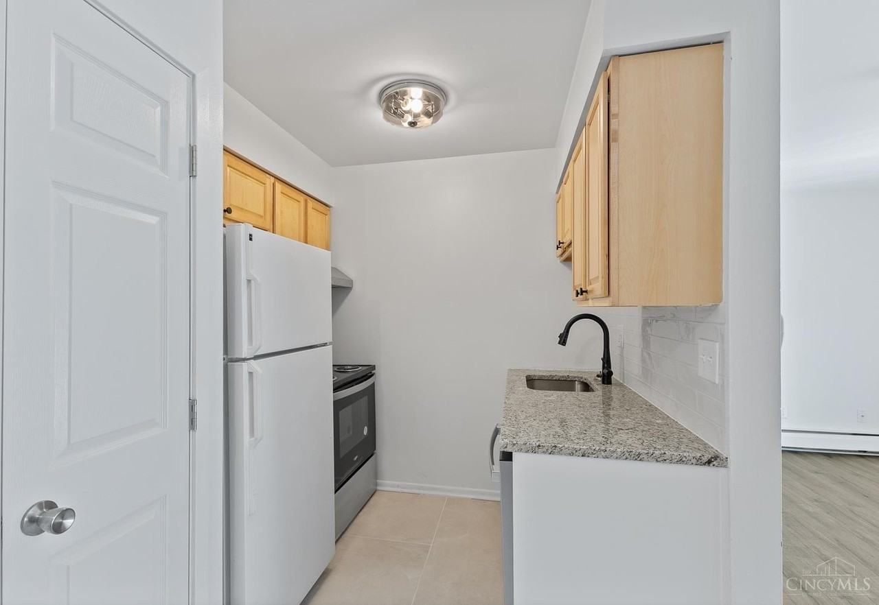 3535 Linwood Ave #2 - Photo 4 of 9