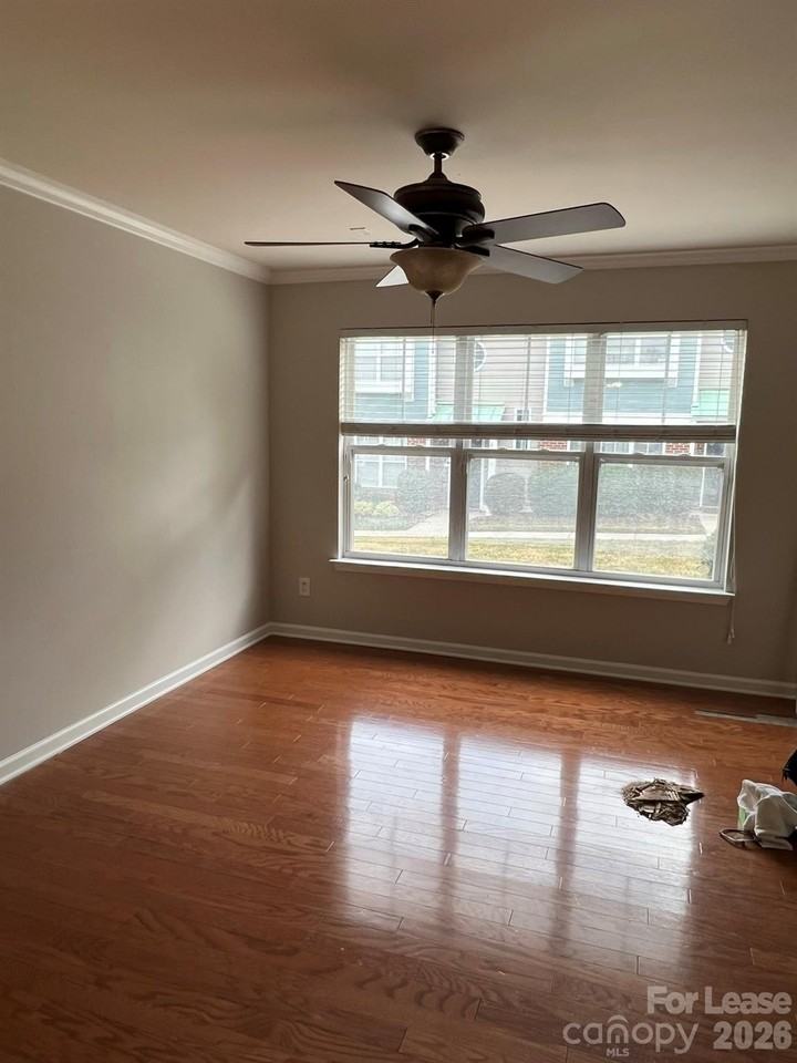 3361 Weston St - Photo 4 of 27