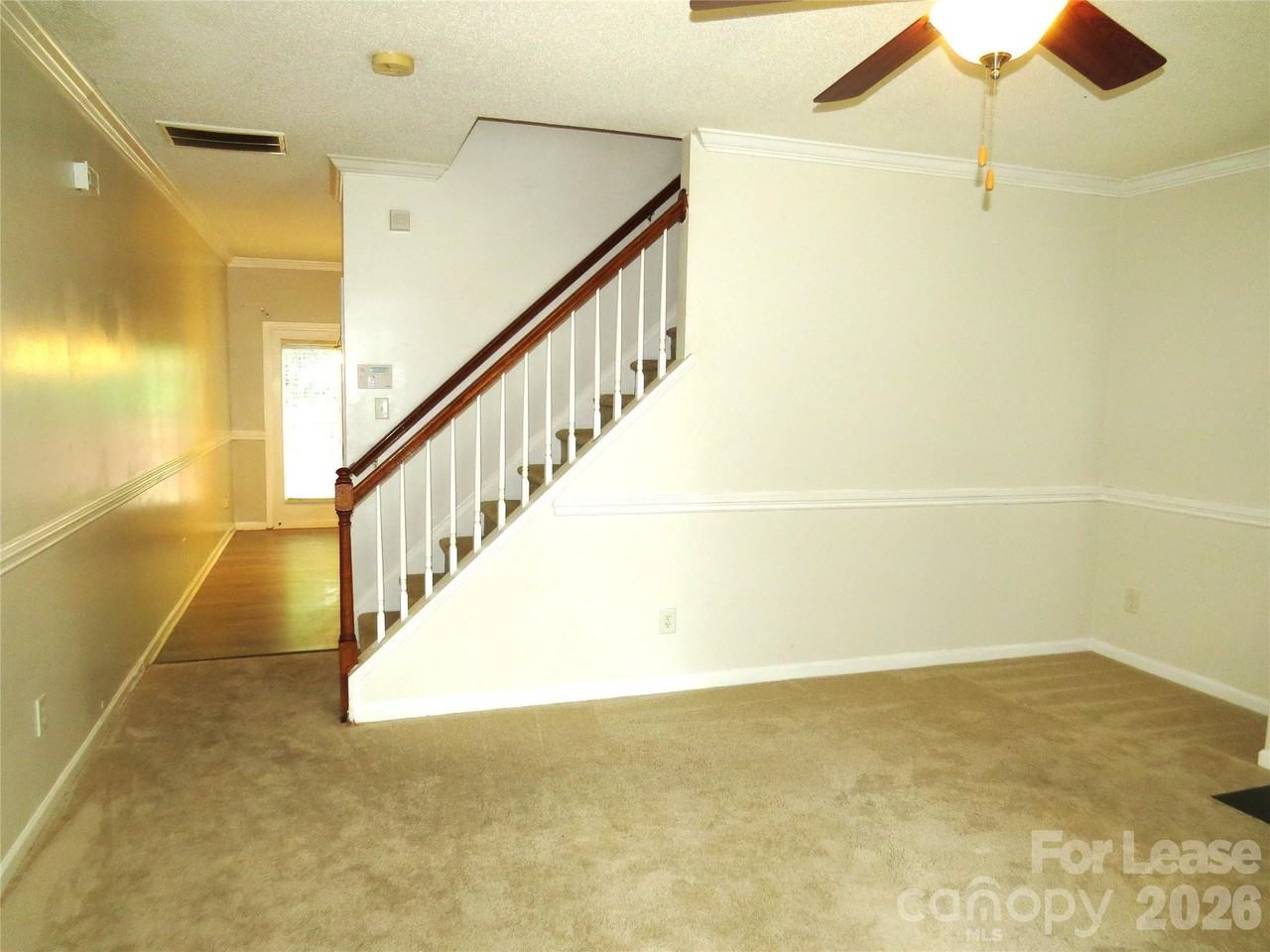 2738 Highland Park Dr - Photo 3 of 28