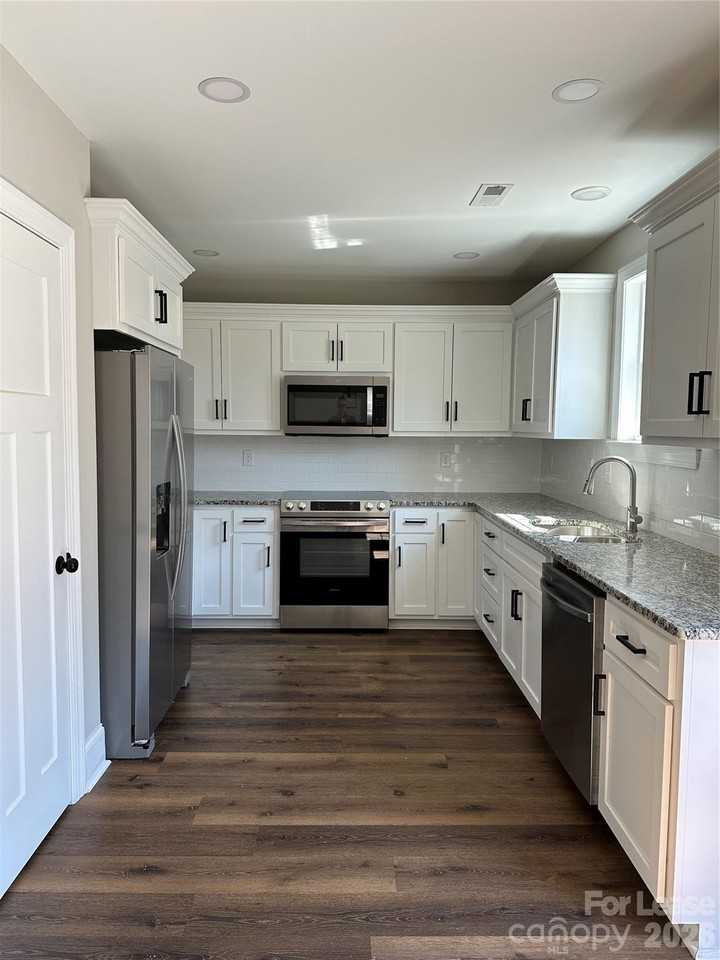 5507 Bucks Garage Rd #A - Photo 5 of 13