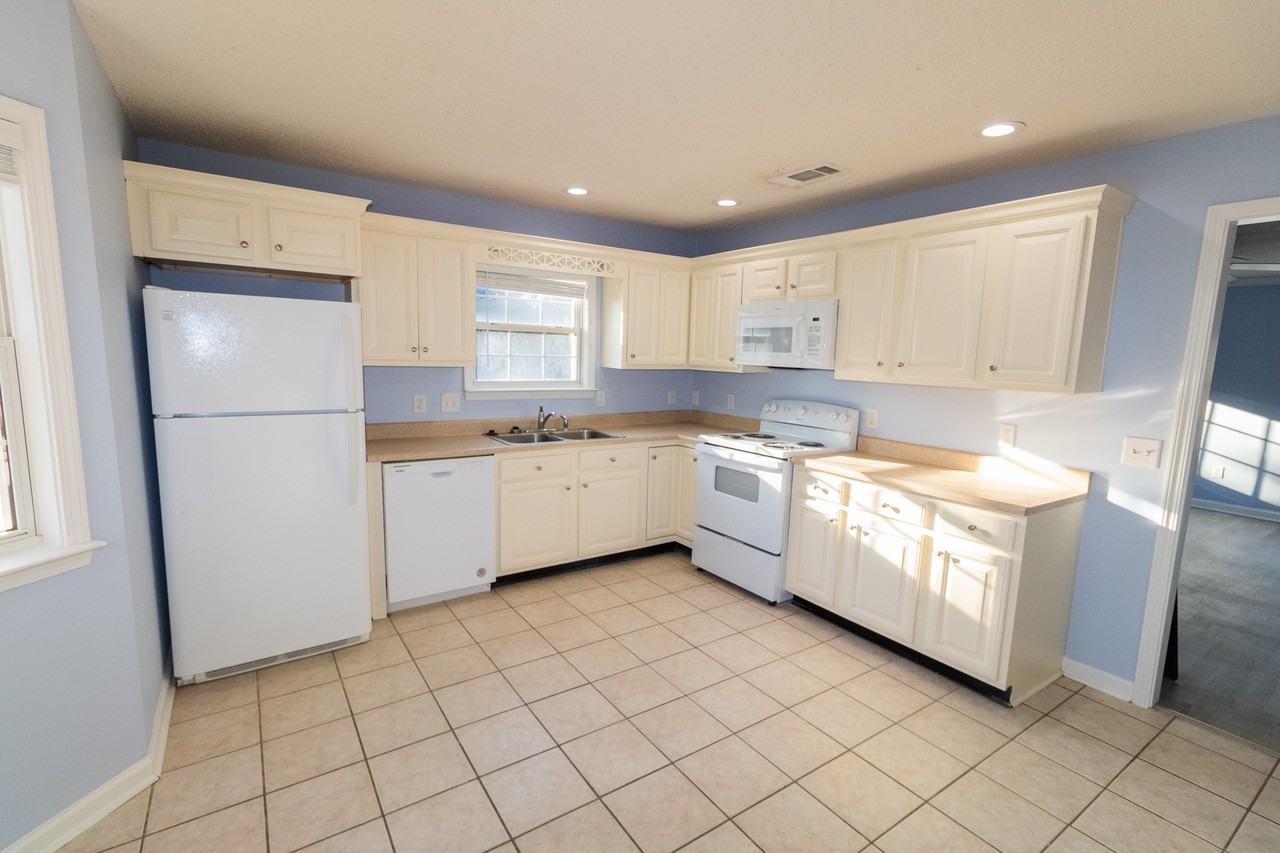1602 Drayton Ln #A - Photo 4 of 31