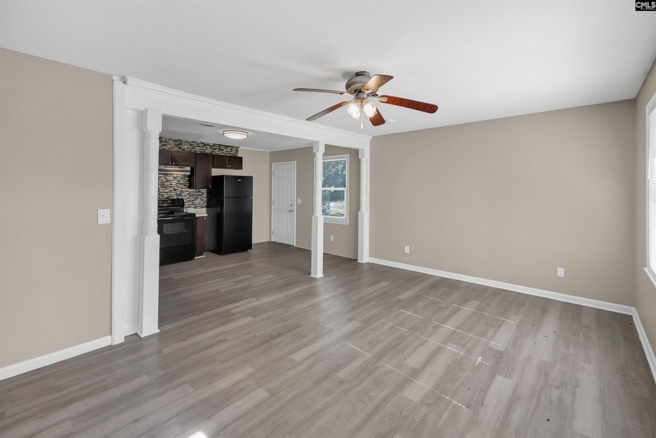 3621 Baywater Dr - Photo 6 of 27