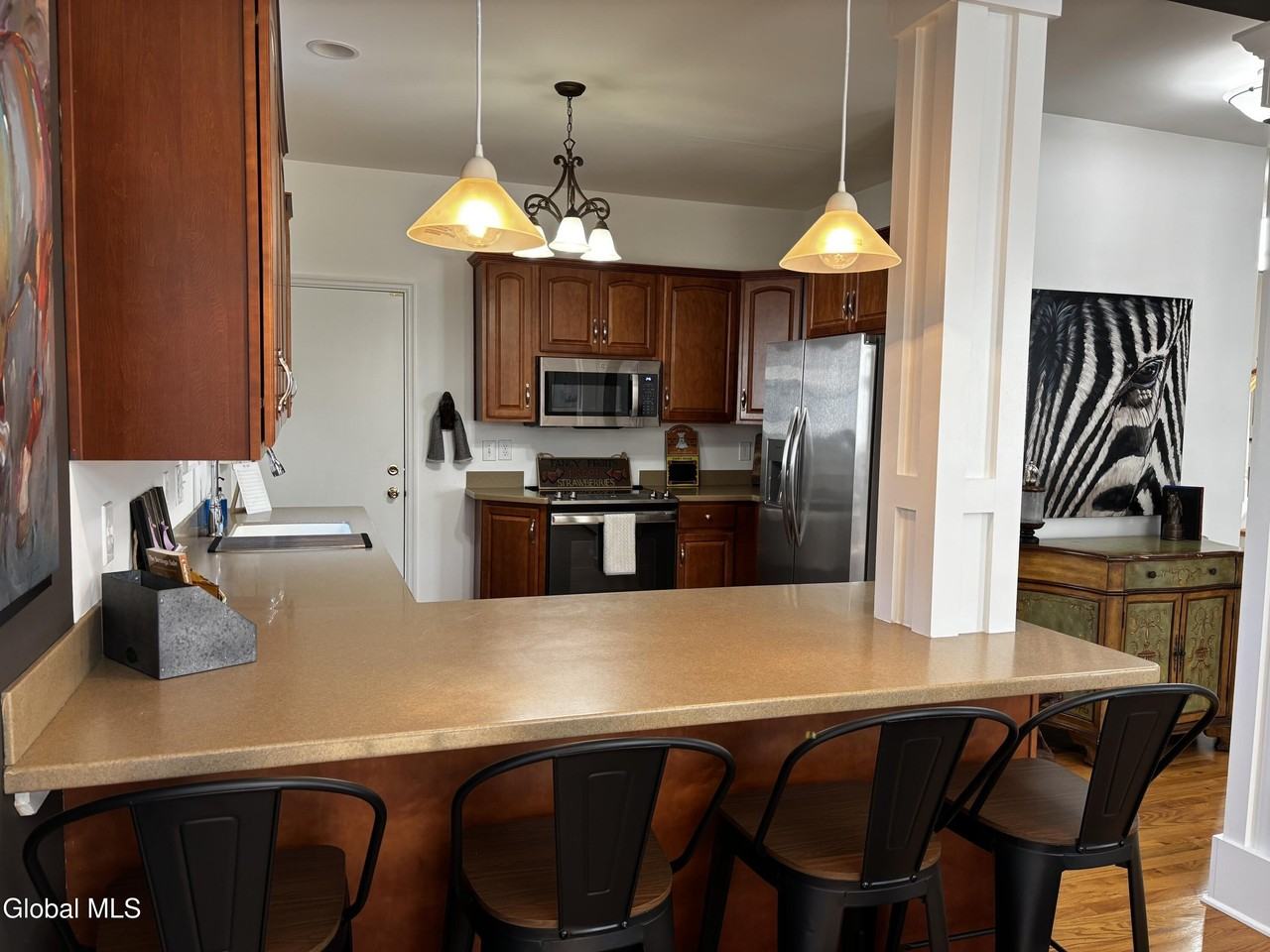 39 Doten Ave - Photo 6 of 9