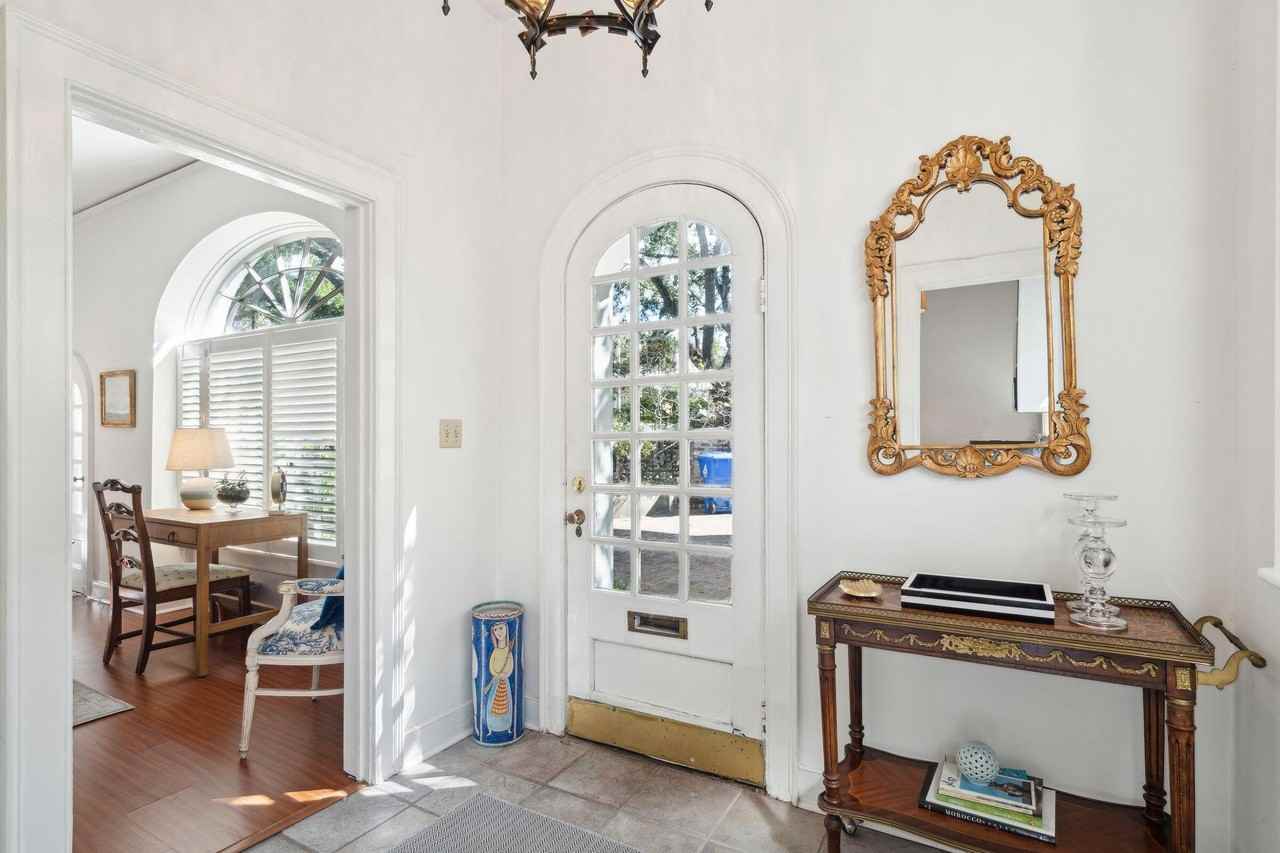 60 Hasell St - Photo 7 of 40