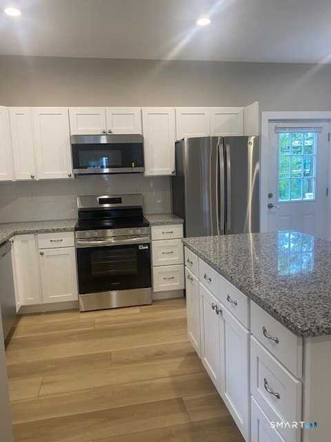 28 Kirkham St #D - Photo 6 of 11