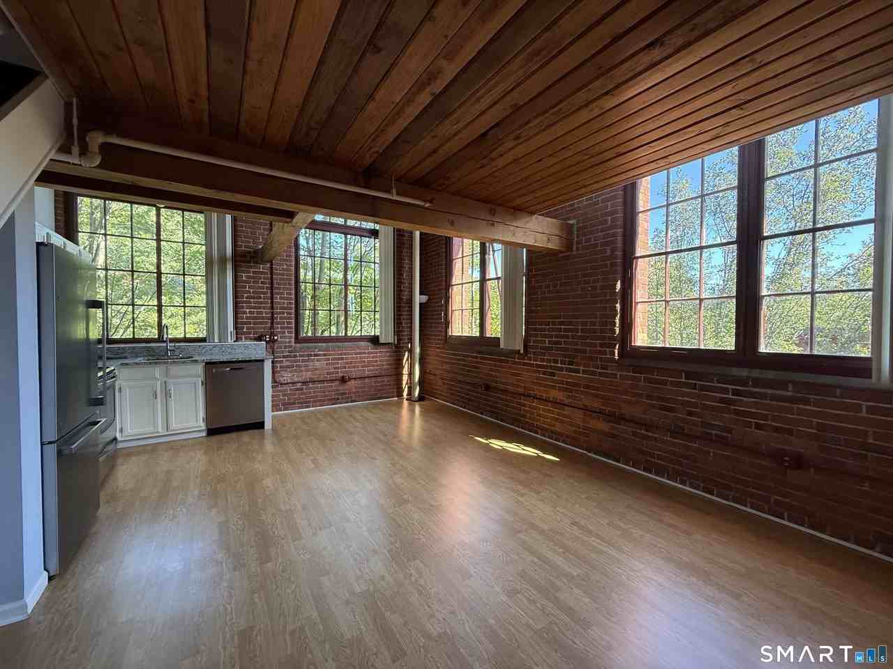 839 Main St #112 - Photo 4 of 16