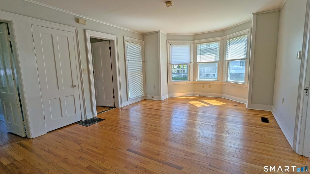 21 Fairview St - Photo 2 of 13