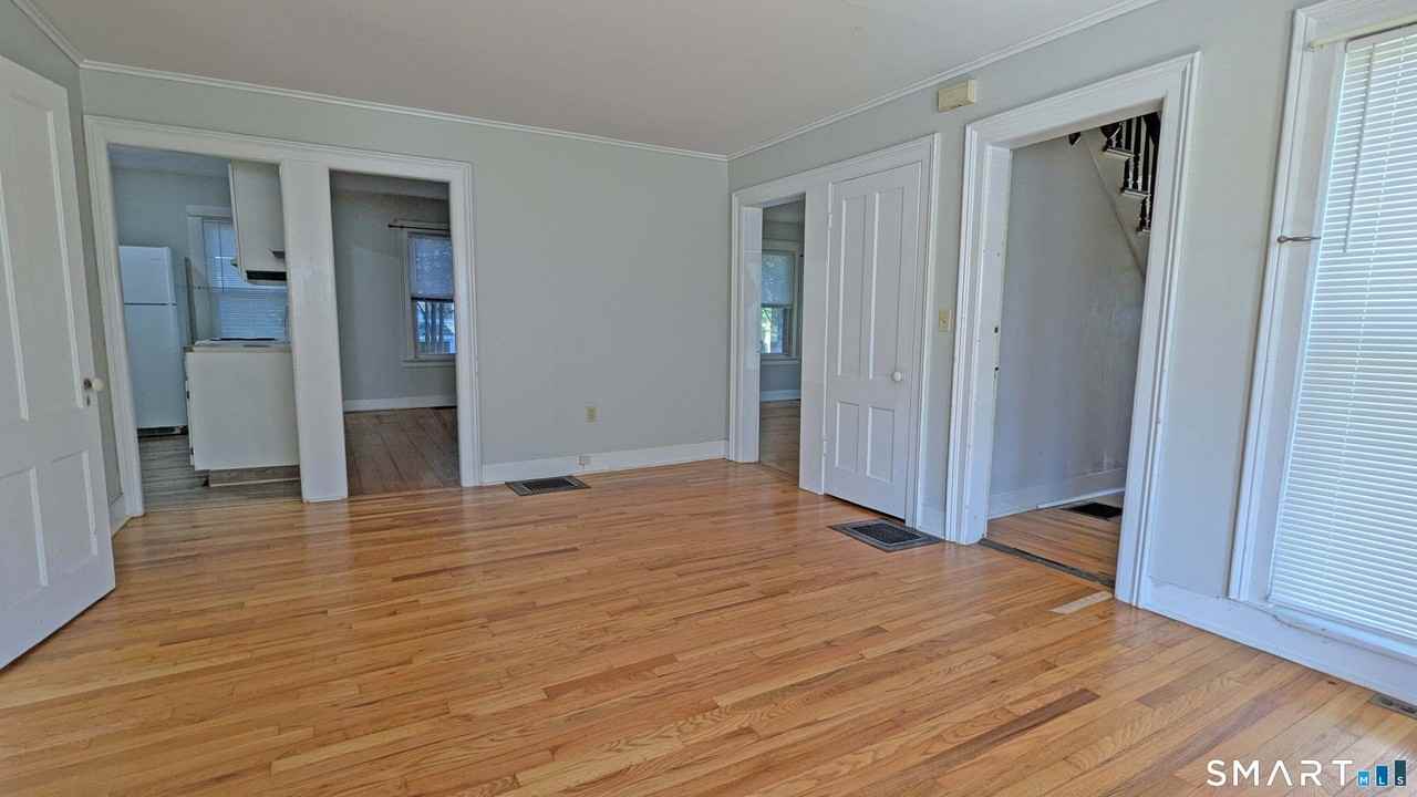 21 Fairview St - Photo 3 of 13