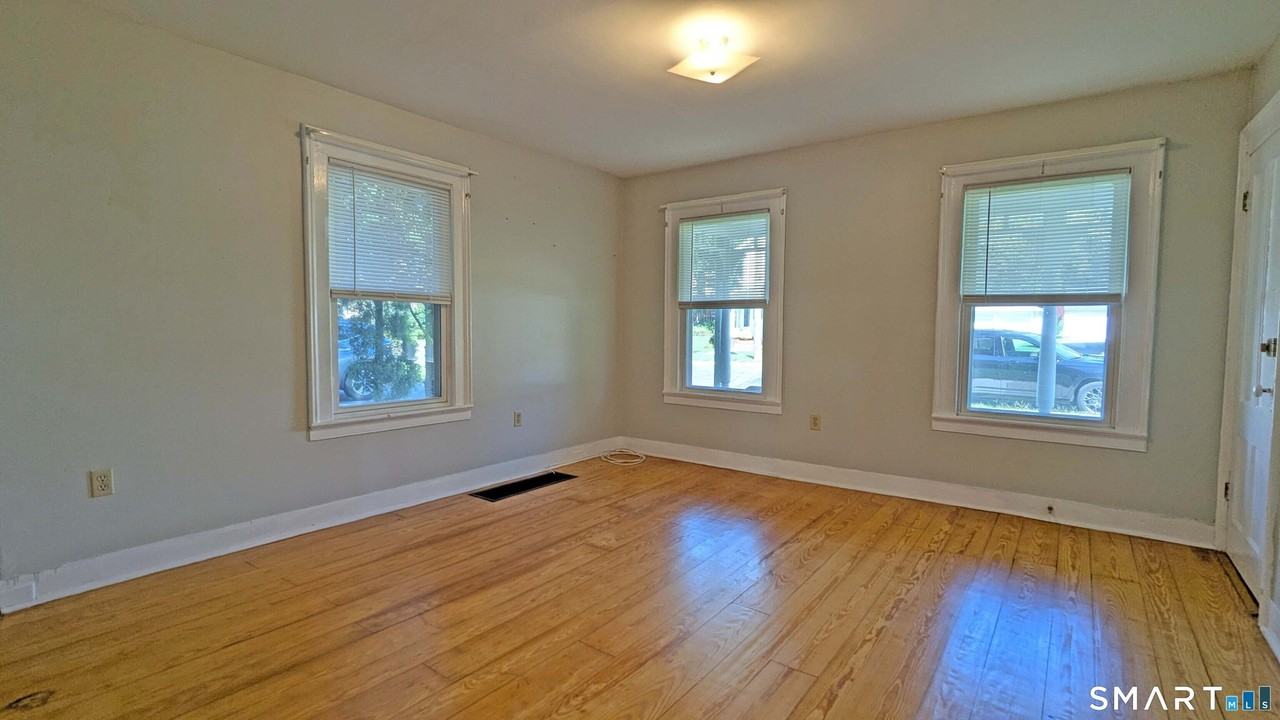 21 Fairview St - Photo 6 of 13