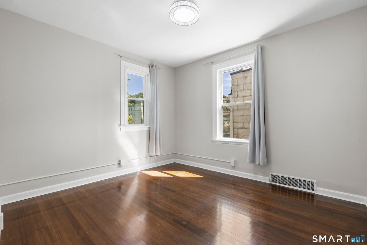 254 Hollister St #2 - Photo 5 of 10