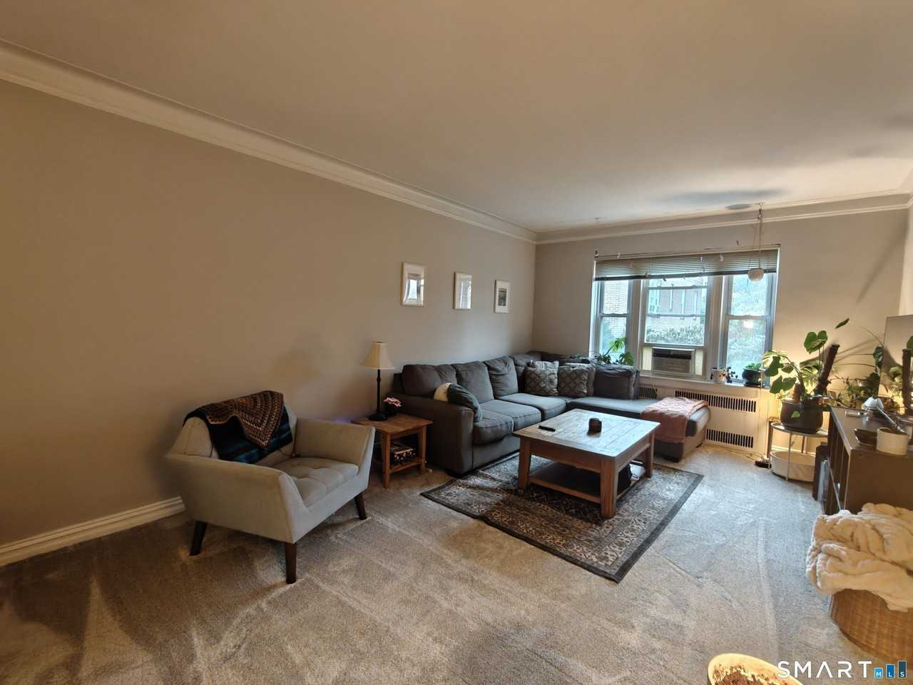 70 Strawberry Hill Ave #5-2A - Photo 4 of 15