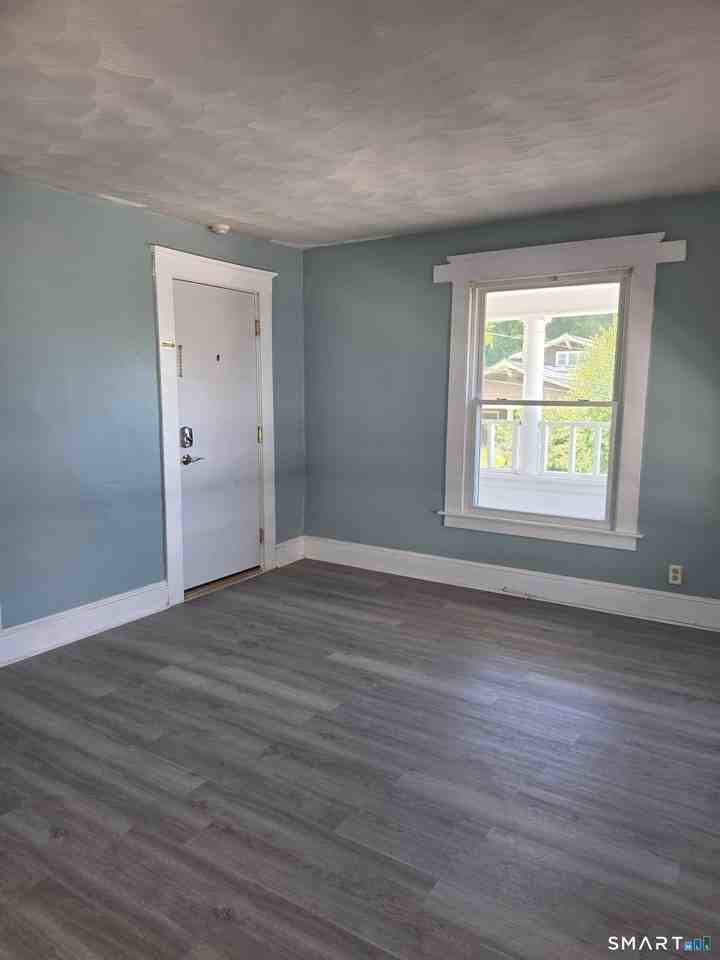 111 George St - Photo 4 of 24