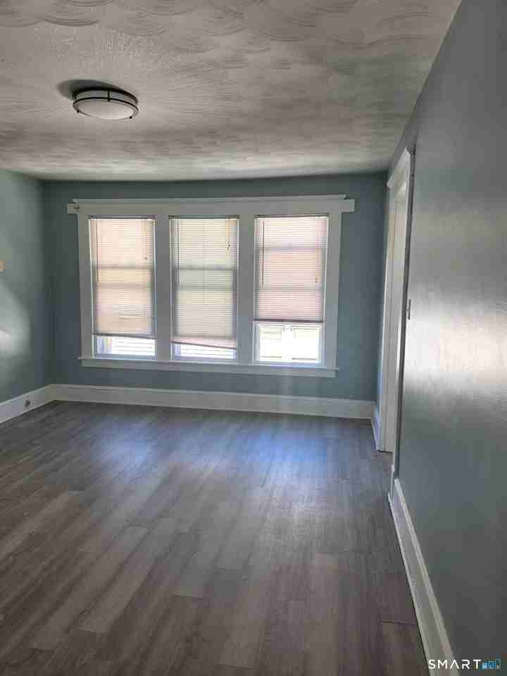 111 George St - Photo 6 of 24