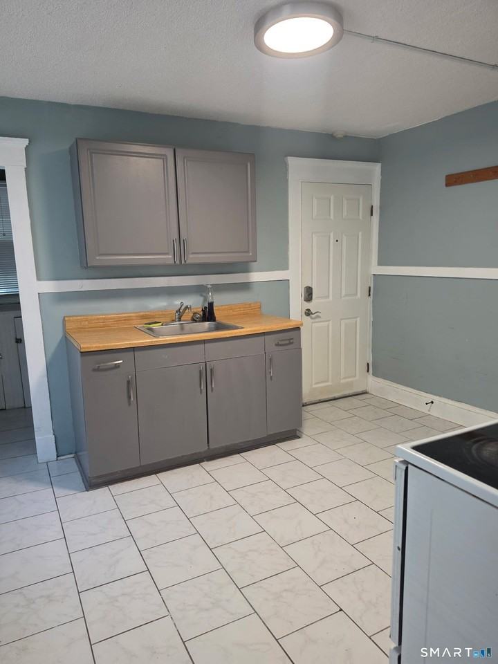 113 George St - Photo 2 of 20