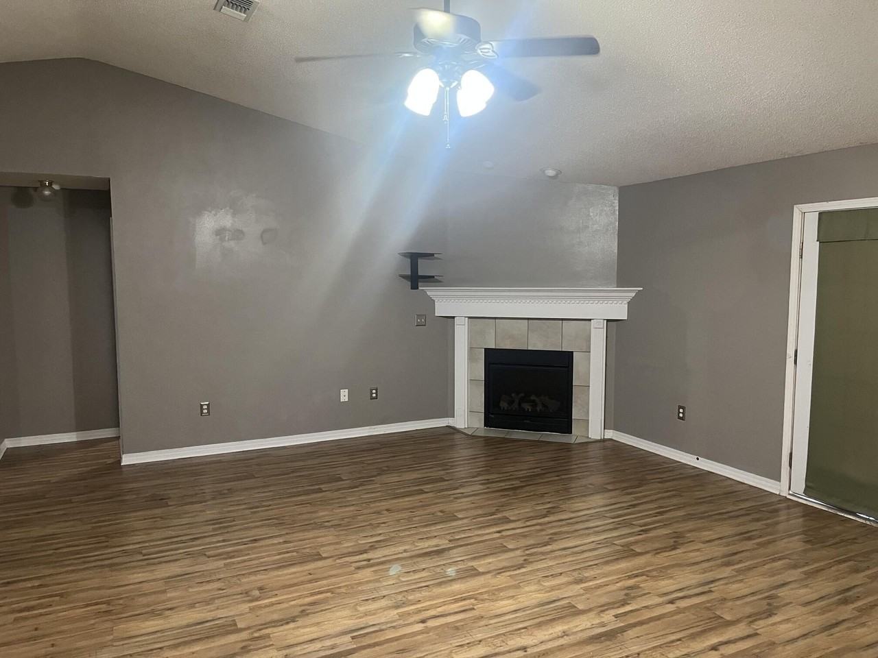 108 Kyle Ln - Photo 4 of 11