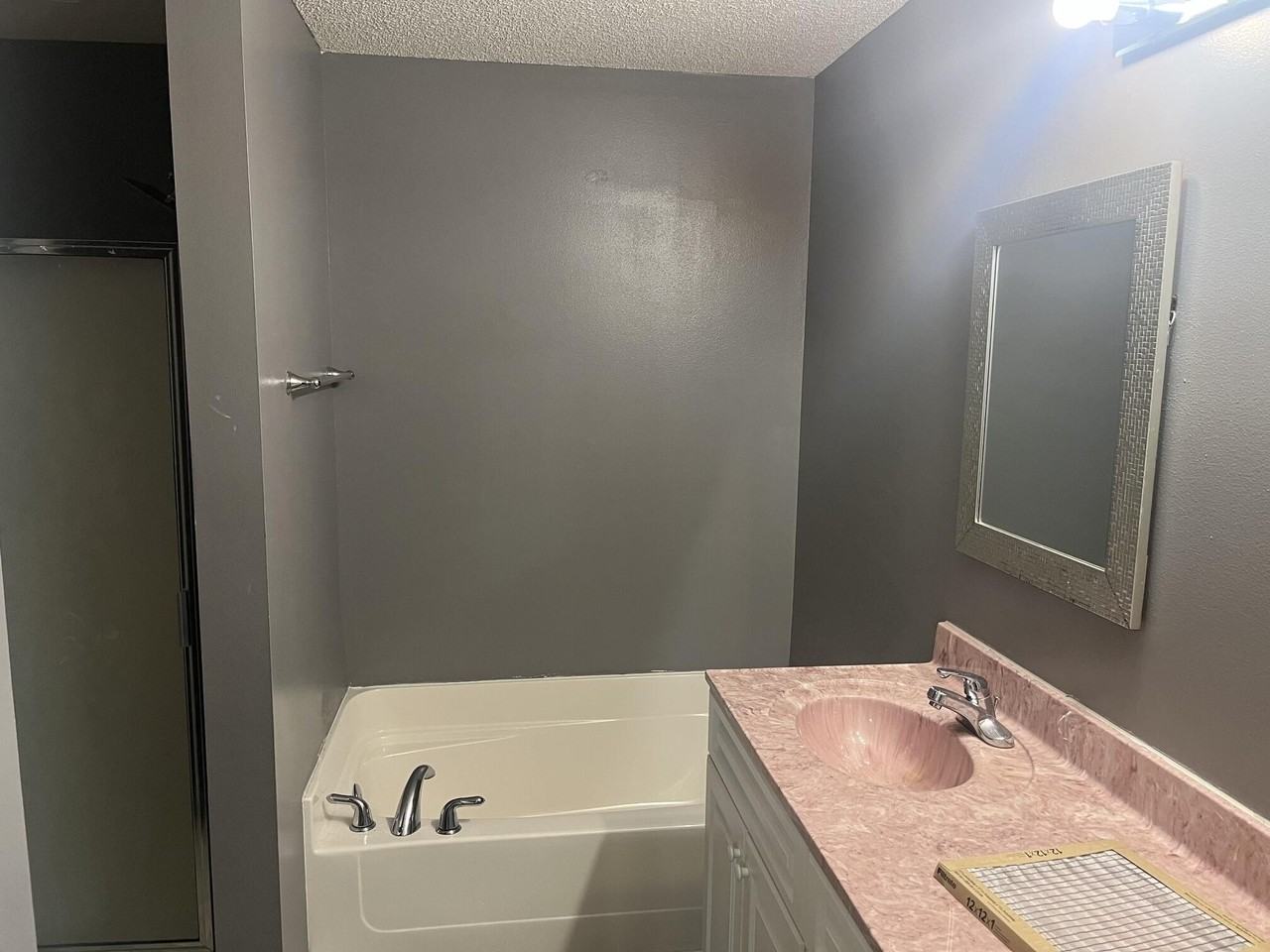 108 Kyle Ln - Photo 7 of 11
