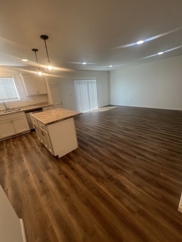 5928 36th St S #1 - Photo 4 of 20