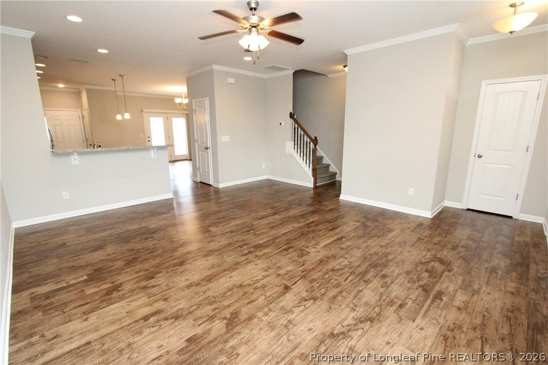 1043 Myers Point Dr - Photo 3 of 37