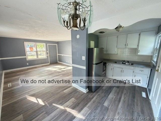 2061 Osceola Dr - Photo 3 of 10