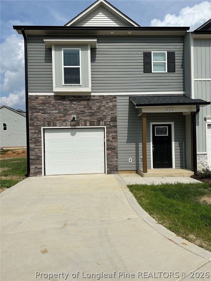 969 Kingscote Dr - Photo 2 of 15